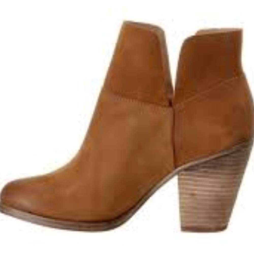 Vince Camuto booties